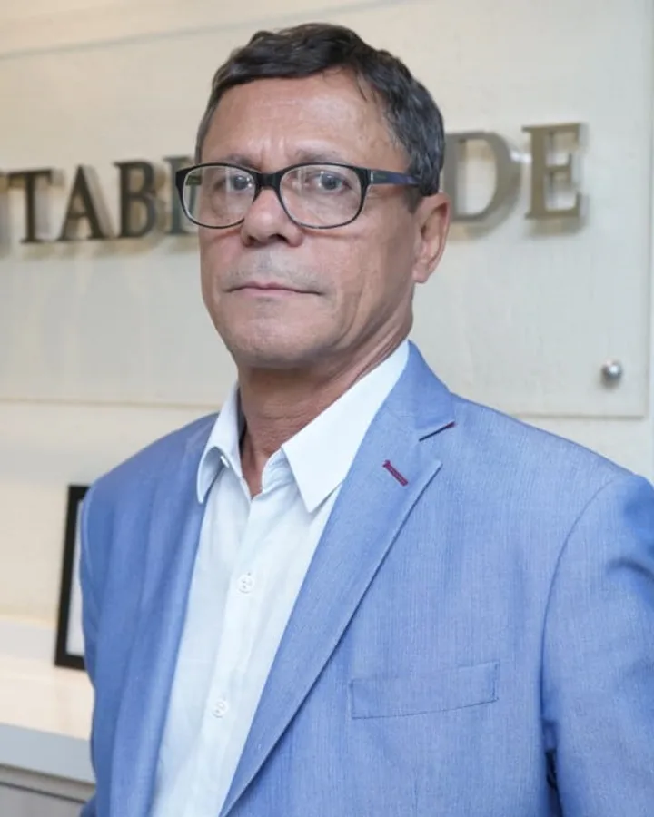 Edilson Conrado, Fundador da CF Contabilidade